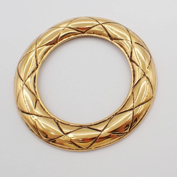 CHANEL Quilted Hoop Earrings Large Clip-On Gold GHW France Vintage - Picture 6 of 13